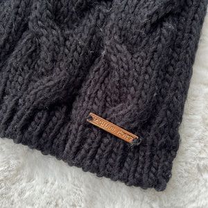 Michael Kors black cable knit scarf